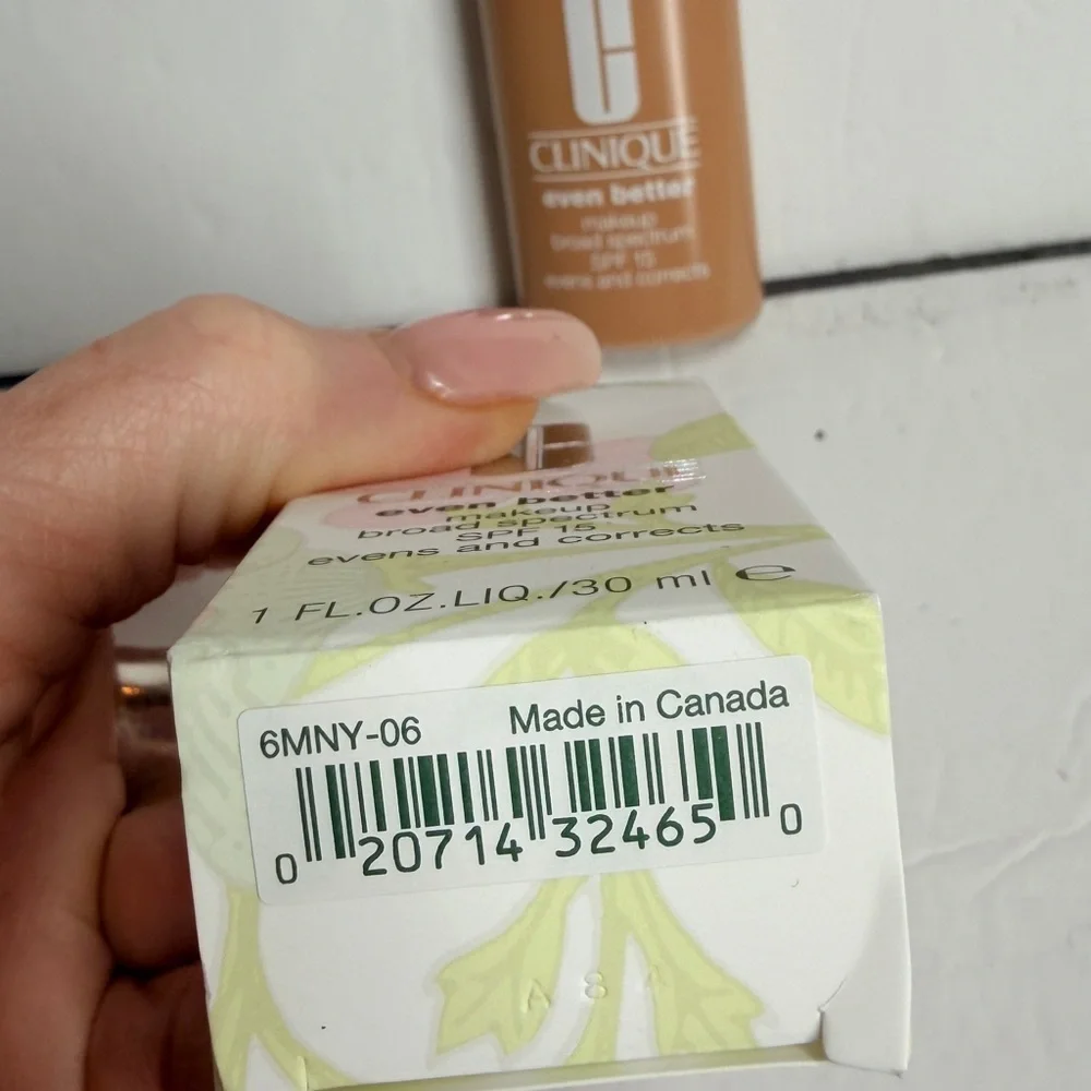 Clinique Even Better Foundation SPF 15 - Honey 1 oz - NEW - CN58